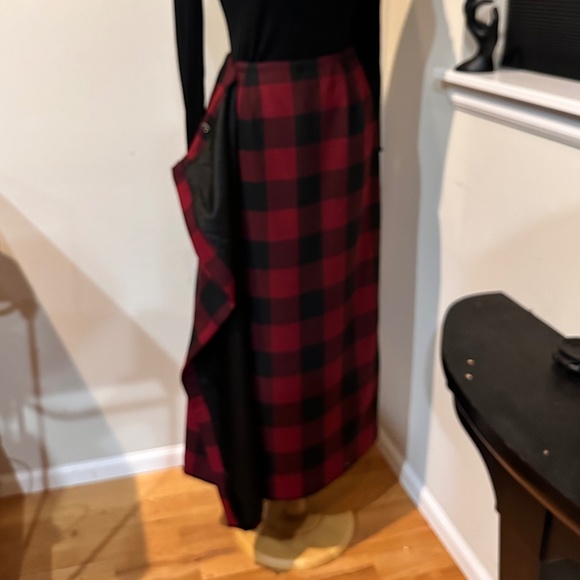 Bufalo Plaid Red & Black Wool Wrap Skirt by Coldwater Creek - size 6 - Picture 9 of 15